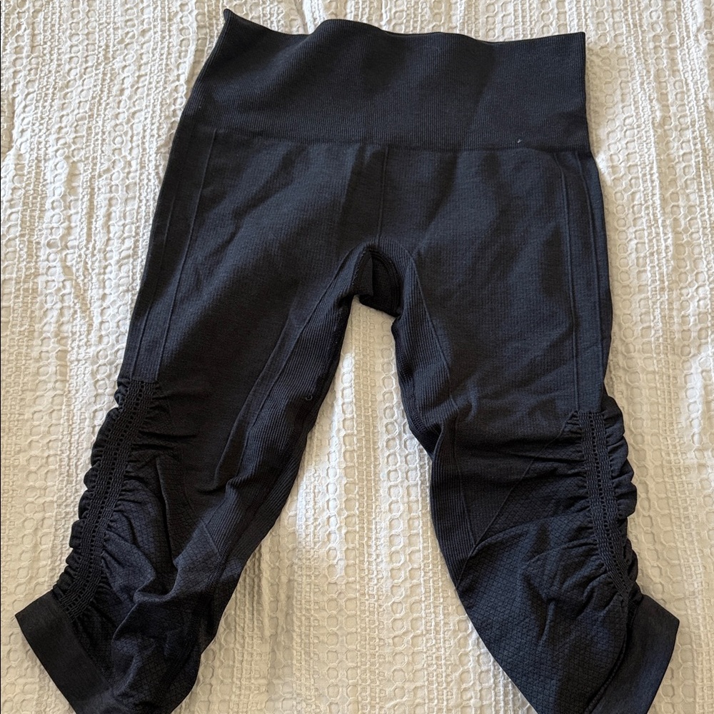 Lululemon Black Crop Leggings